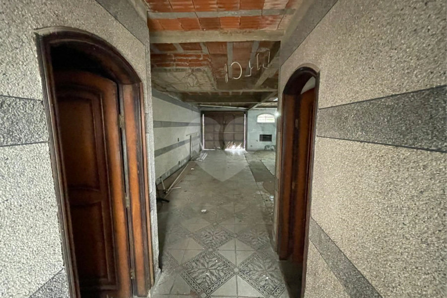 Sobrado à venda com 3 quartos, sendo 2 suítes, em Vila Rosalia, Guarulhos, SP