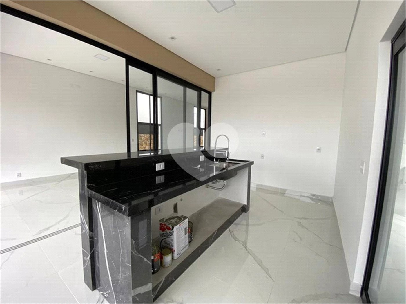 Casa à venda com 3 quartos, sendo 2 suítes, no condomínio Chacara Ondina, Sorocaba - SP