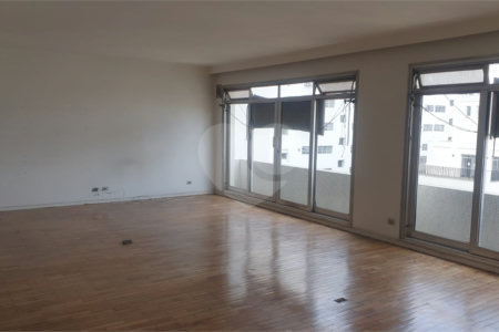 Apartamento à venda com 3 quartos, sendo 2 suítes, em Jardim Paulista, São Paulo, SP