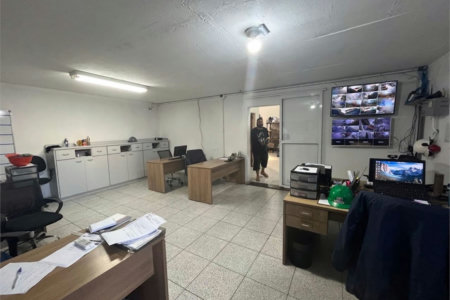 Box/Garagem Comercial à venda, Esplanada dos Barreiros, São Vicente - GR0001.