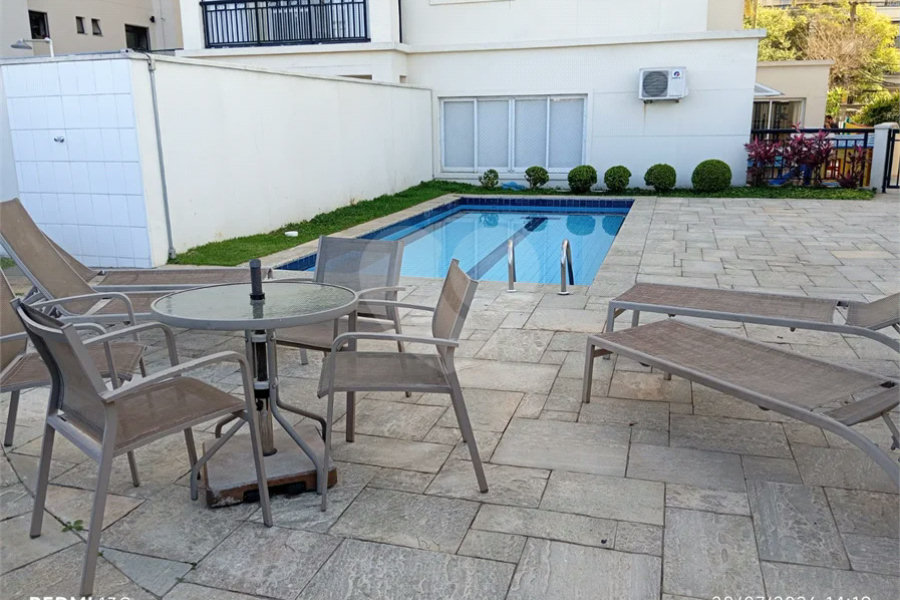 Apartamento à venda com 3 suítes em Vila Romana, São Paulo, SP