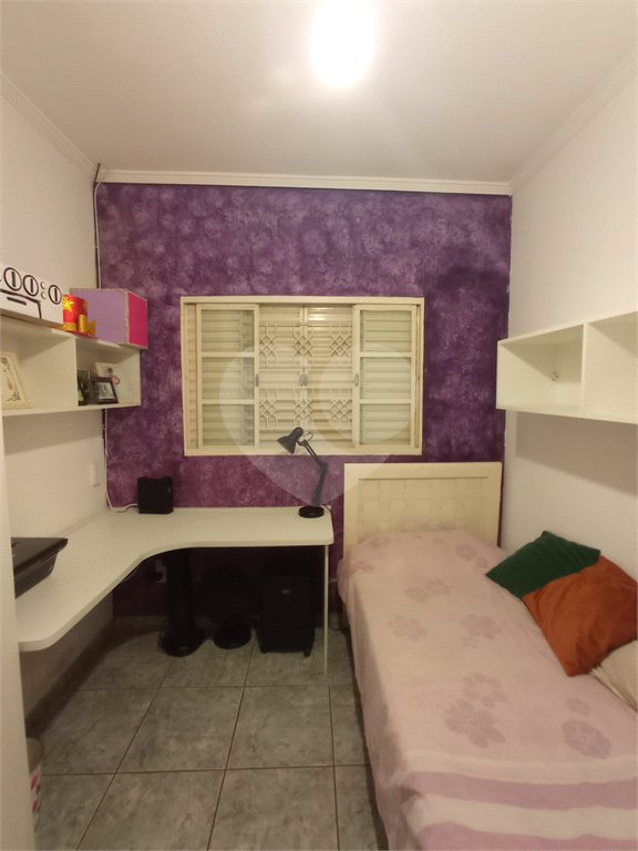 Casa Térrea à venda com 3 quartos em Jardim Santa Bárbara, Sorocaba, SP