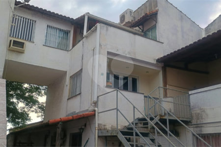 Villagio à venda com 3 quartos em Senador Vasconcelos, Rio de Janeiro, RJ