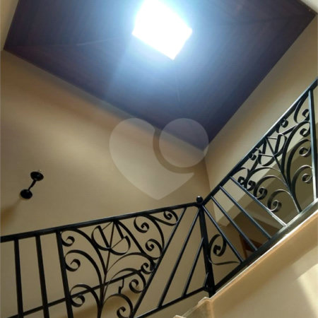Casa à venda com 4 quartos, sendo 2 suítes, em Vila Petrópolis, Atibaia, SP