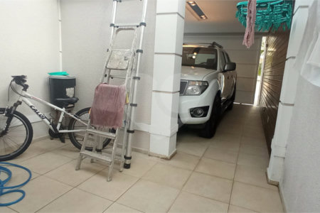 Casa à venda com 3 quartos no condomínio Granja Deolinda, Sorocaba - SP