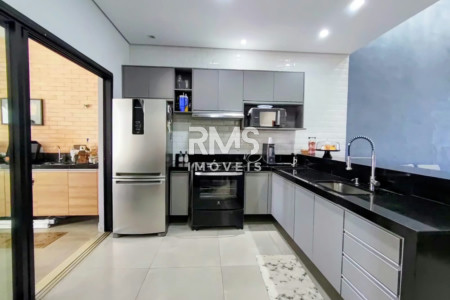 Casa à venda com 3 quartos, sendo 1 suíte, no condomínio Residencial Mont Blanc, Itu - SP