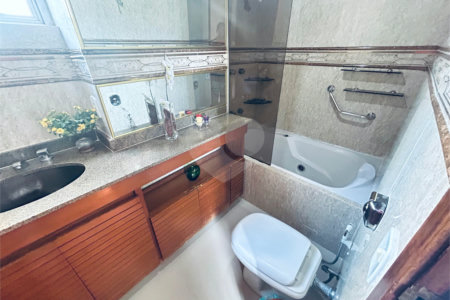 Apartamento à venda com 4 quartos, sendo 1 suíte, em Tijuca, Rio de Janeiro, RJ