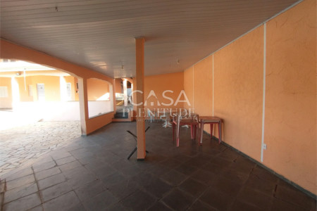 Chácara à venda com 5 quartos, sendo 1 suíte,  em Araçoiaba da Serra, SP