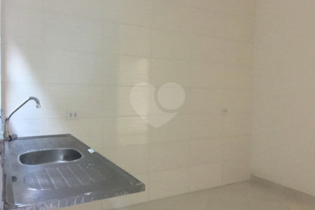 Sobrado à venda com 3 quartos, sendo 1 suíte,  em Vila Oliveira, Mogi das Cruzes, SP