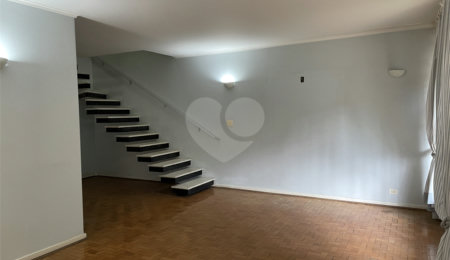 Sobrado à venda com 3 quartos, sendo 1 suíte,  em Santana, São Paulo, SP