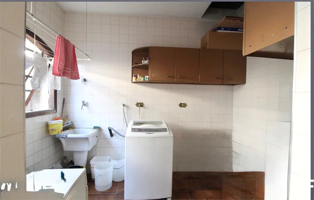 Casa à venda com 4 quartos, sendo 2 suítes, em Jardim Santa Helena, São Paulo, SP