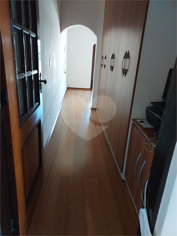 Casa à venda com 2 quartos, sendo 1 suíte, em Vila Maria de Maggi, Suzano, SP