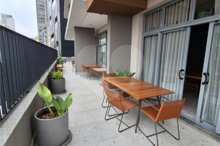 Apartamento à venda com 3 suítes em Sumarezinho, São Paulo, SP