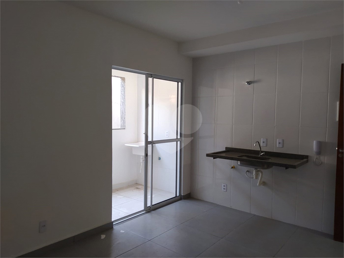 Casa à venda com 2 quartos no condomínio Residencial Magueta, São Paulo - SP