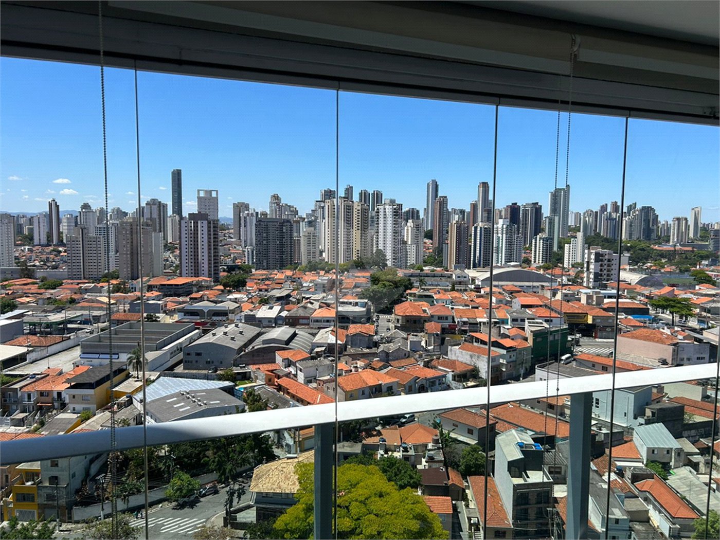 Apartamento à venda com 2 suítes em Vila Lúcia Elvira, São Paulo, SP