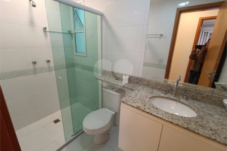 Apartamento à venda com 3 quartos, sendo 1 suíte, no Centro, São Roque, SP