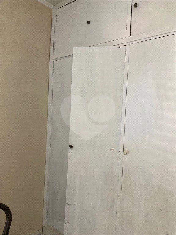 Vende-se excelente casa próxima ao Centro