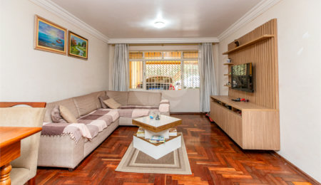 Sobrado à venda com 3 quartos, sendo 1 suíte,  em Jardim Prudência, São Paulo, SP
