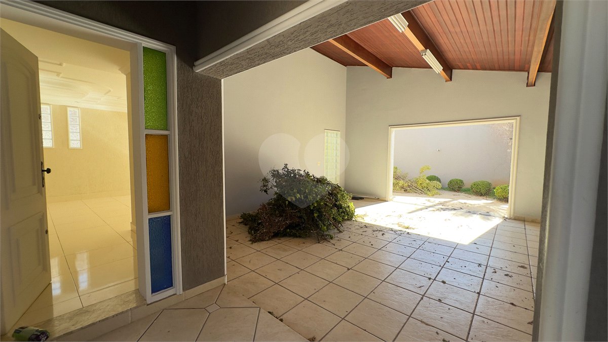 Casa para alugar com 4 quartos, sendo 3 suítes, em Vila Sfeir, Indaiatuba, SP