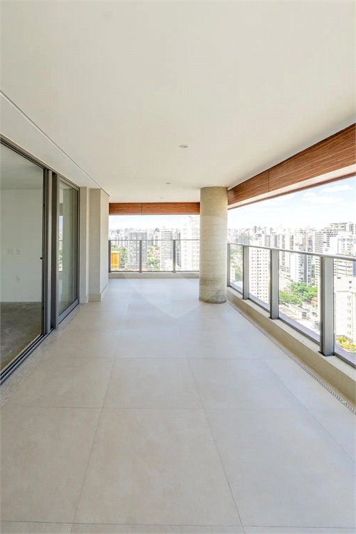 Apartamento à venda com 4 quartos, sendo 3 suítes, em Campo Belo, São Paulo, SP