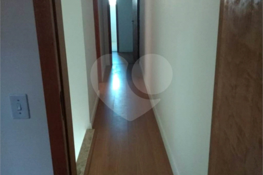 Casa à venda com 3 suítes no condomínio Severino Coelho, São Paulo - SP