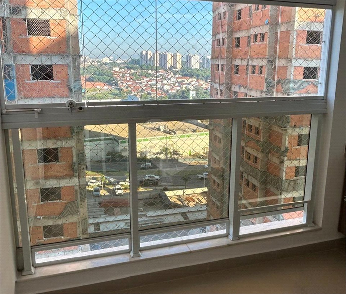 Apartamento para alugar com 3 quartos, sendo 1 suíte, em Parque Campolim, Sorocaba, SP