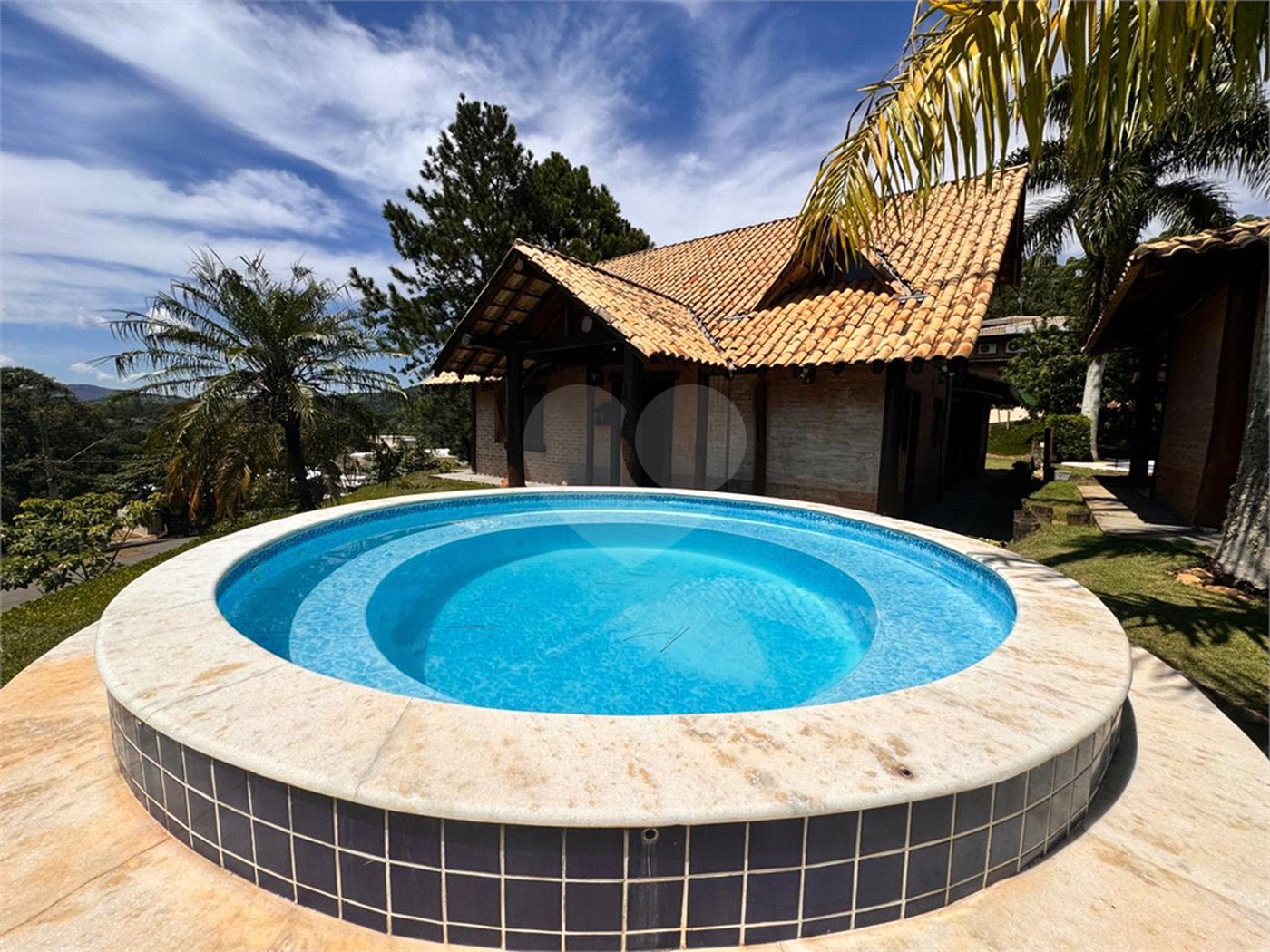 Casa à venda com 4 quartos, sendo 2 suítes, no condomínio Náutico Porto Bragança, Bragança Paulista - SP