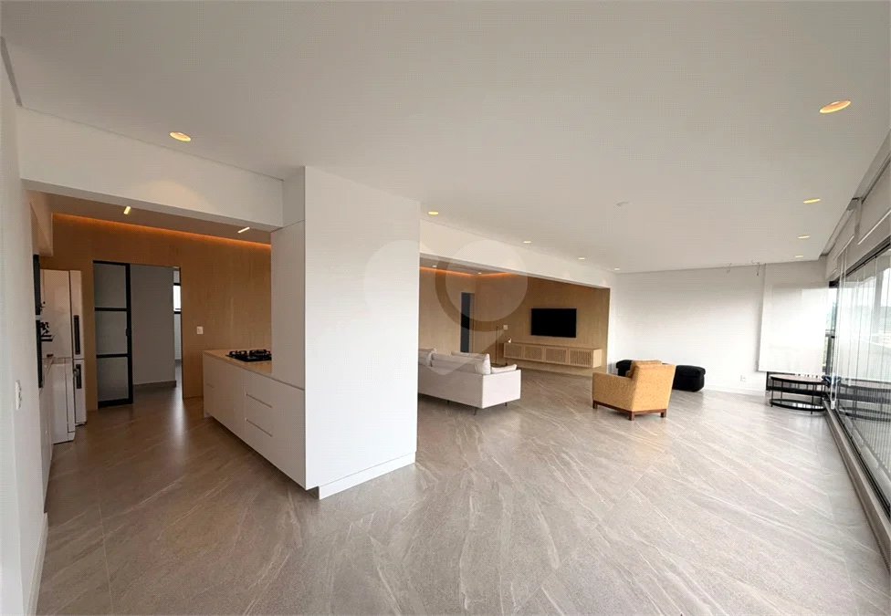 Apartamento para alugar com 2 suítes em Alto da Boa Vista, São Paulo, SP