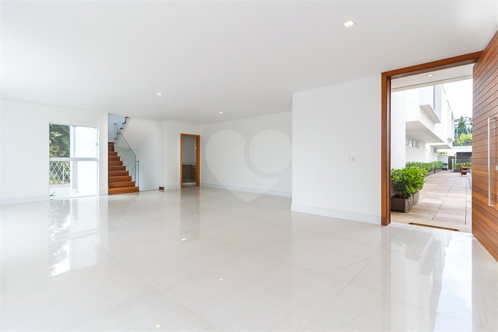 Casa à venda com 4 suítes no condomínio Villagio Quadrifolio, São Paulo - SP