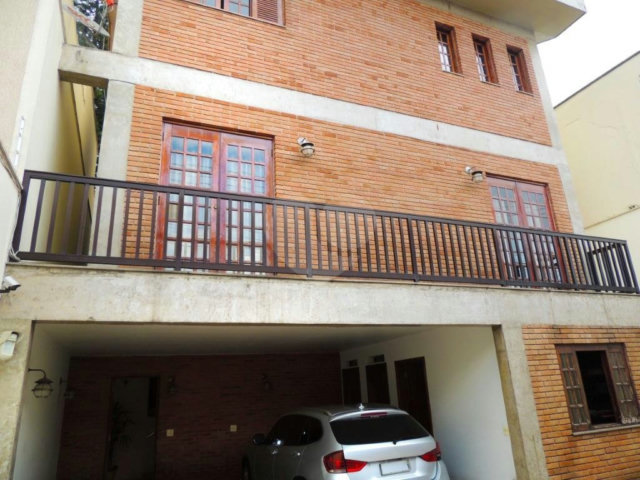 Sobrado à venda com 4 quartos, sendo 2 suítes,  em Jardim Prudência, São Paulo, SP