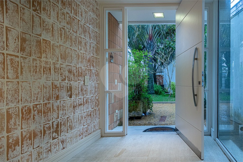 Casa à venda com 4 suítes no condomínio Las Cumbres, São Paulo - SP