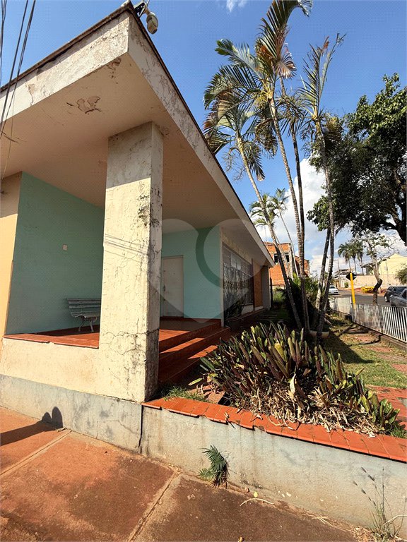 Casa à venda com 4 quartos em Vila Xavier (vila Xavier), Araraquara, SP