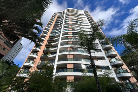 Apartamento à venda com 3 suítes em Vila Suzana, São Paulo, SP