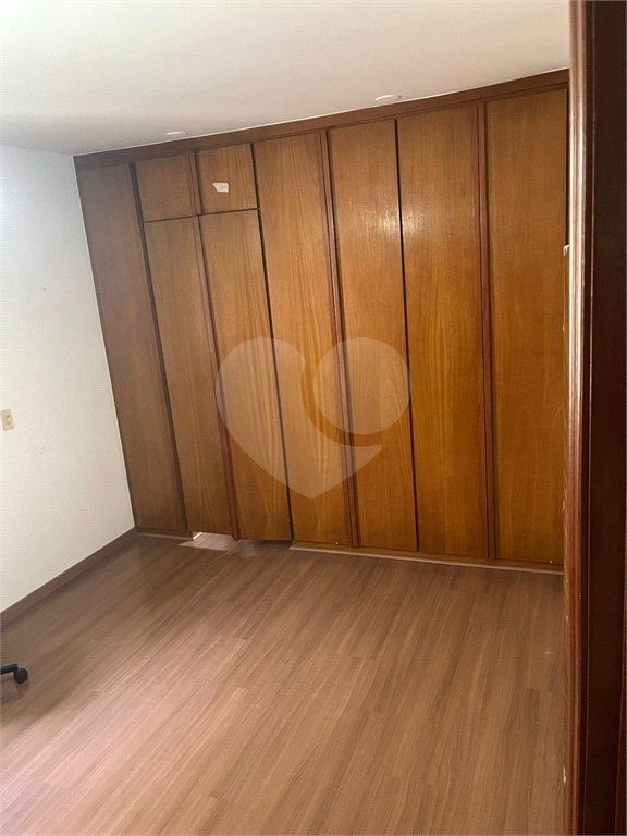 Apartamento à venda com 4 suítes em Vila Uberabinha, São Paulo, SP