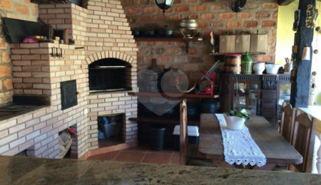 Sobrado à venda com 5 quartos, sendo 4 suítes,  em Vila Mazzei, São Paulo, SP