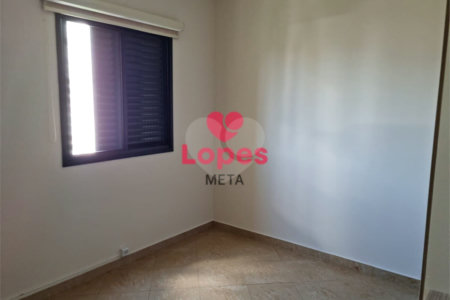 Apartamento à venda com 3 quartos, sendo 1 suíte,  em Parque Residencial Aquarius, São José dos Campos, SP