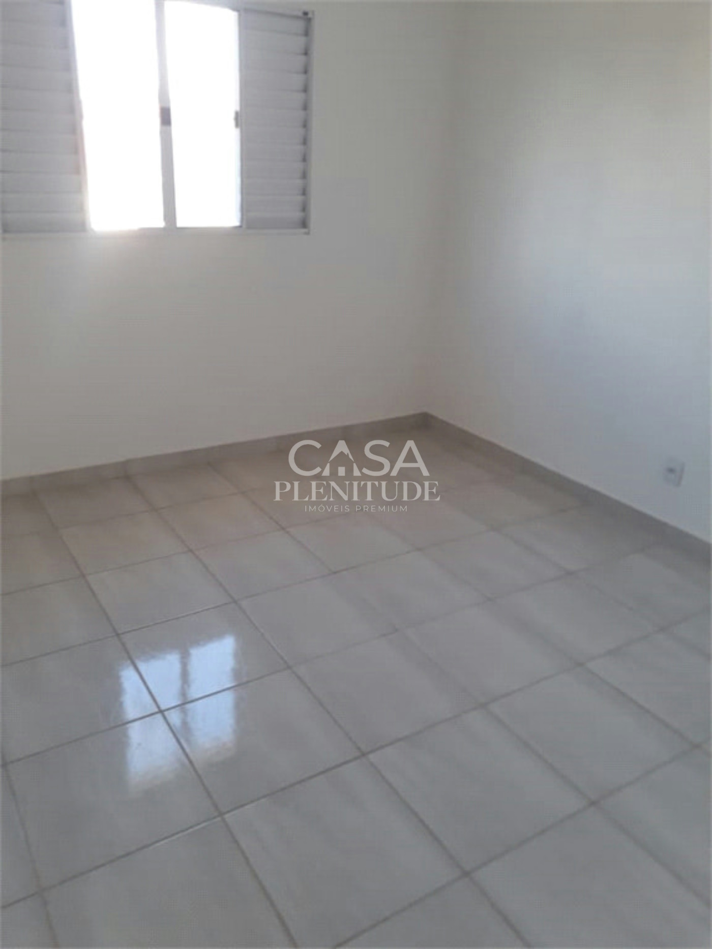 Casa de Vila à venda com 2 quartos em Jardim Eliana, Sorocaba, SP