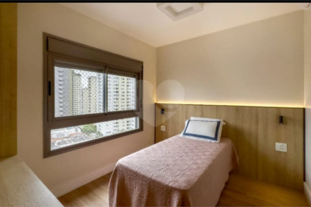 Apartamento à venda com 3 quartos, sendo 1 suíte, em Vila Olímpia, São Paulo, SP