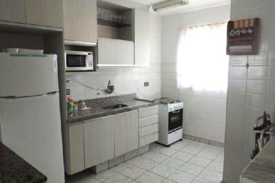 Apartamento à venda com 2 quartos, sendo 1 suíte,  em Loteamento João Batista Julião, Guarujá, SP