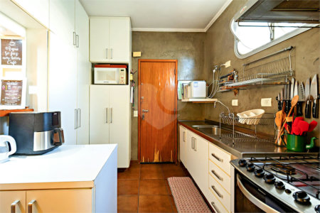 Apartamento à venda com 3 quartos, sendo 1 suíte,  em Jardim Marajoara, São Paulo, SP
