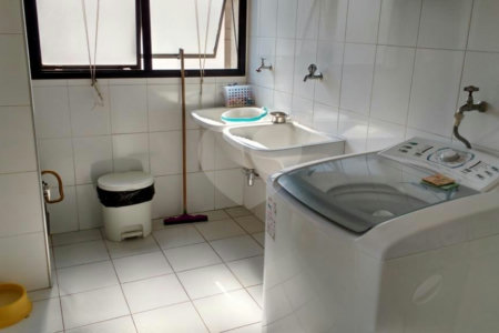 Apartamento à venda com 4 quartos, sendo 3 suítes, em Vila Andrade, São Paulo, SP