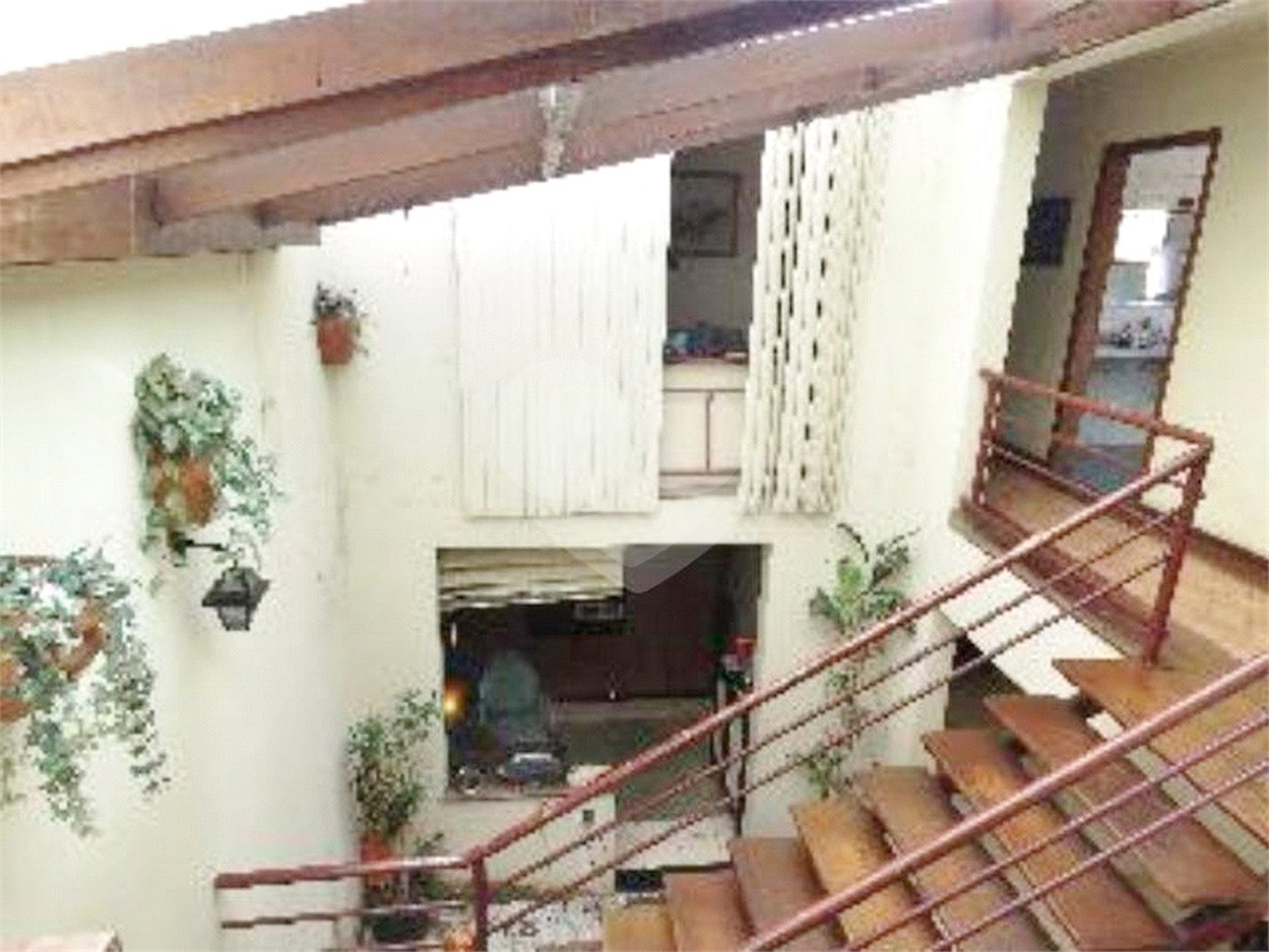 Sobrado à venda no Planalto Paulista c/300 m2 - 4 Quarto/1 Suíte/3 Vagas na garagem - Metrô S.Judas