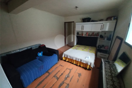 Sobrado à venda com 3 quartos, sendo 1 suíte, em Jardim Helga, São Paulo, SP