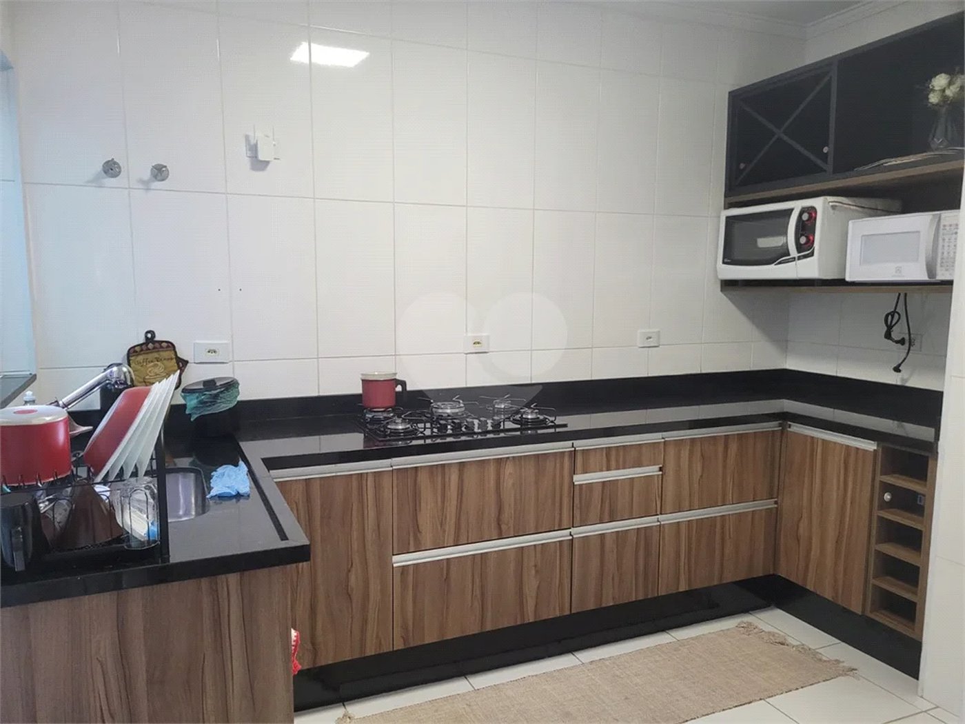 Casa à venda com 3 quartos, sendo 1 suíte, no condomínio Residencial Isabel, São Paulo - SP