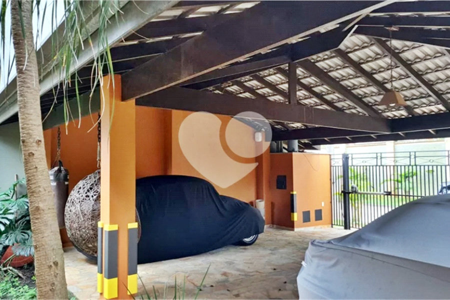 Casa à venda com 8 quartos, sendo 4 suítes, em Roseira, Mairiporã, SP
