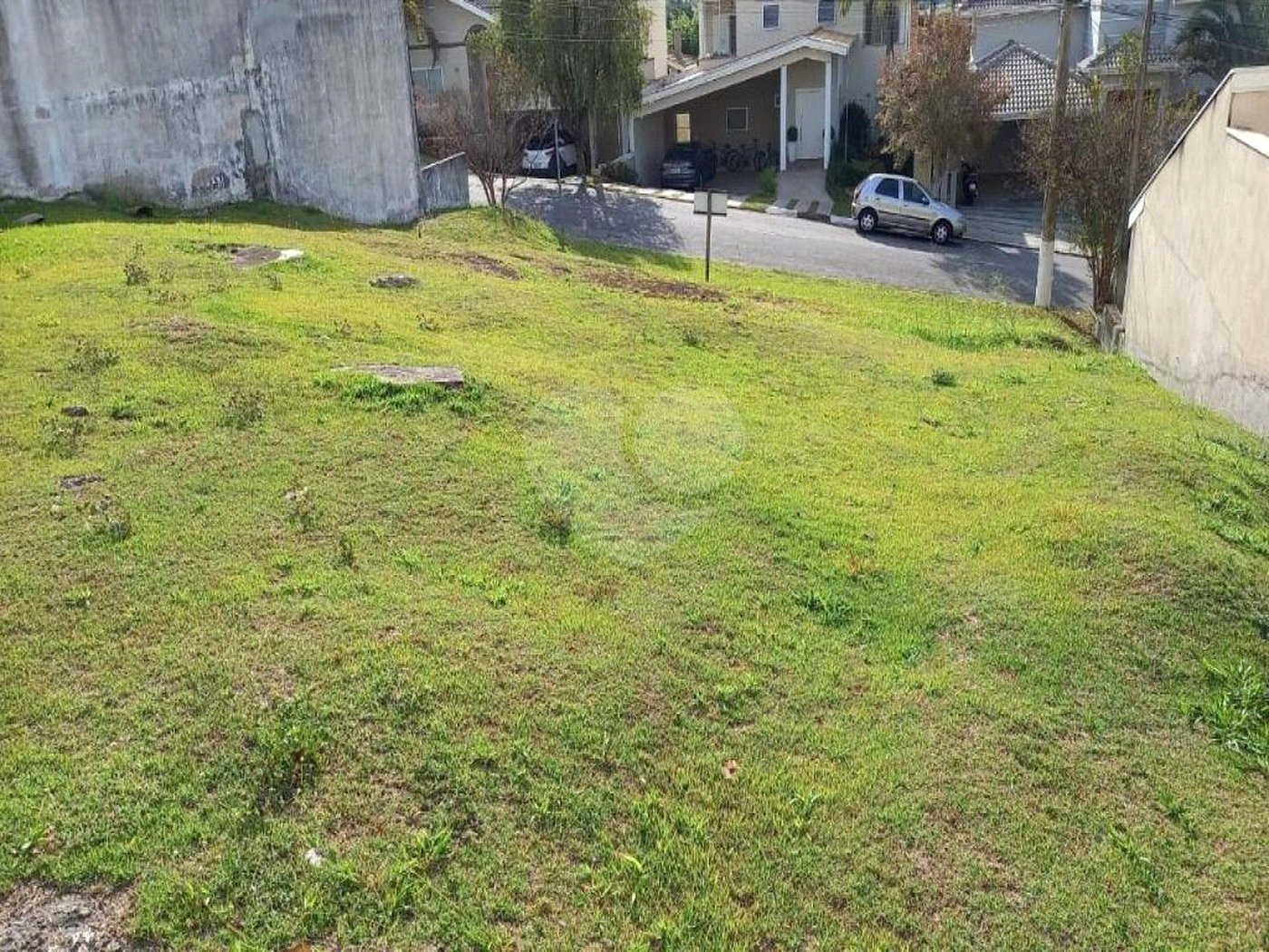 Terreno à venda no condomínio Recanto dos Paturis, Vinhedo - SP