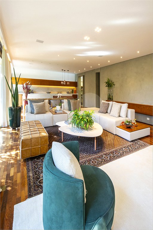 Casa à venda com 4 suítes no condomínio Vila Flora, São Paulo - SP