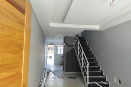 Sobrado à venda com 3 quartos, sendo 1 suíte, em Campo Grande, São Paulo, SP