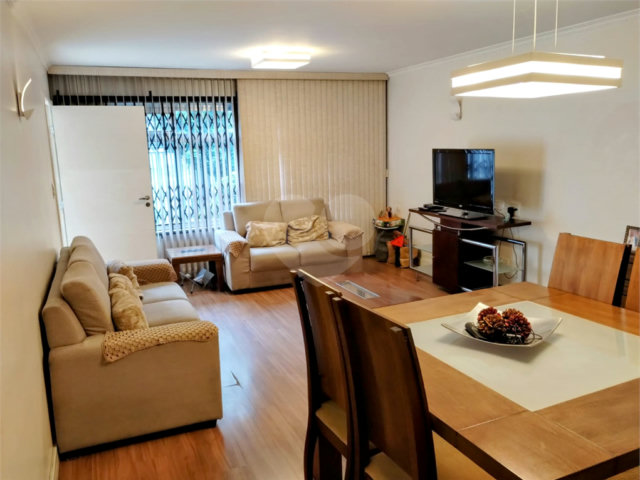 Casa à venda com 4 quartos, sendo 1 suíte,  em Vila Guilherme, São Paulo, SP