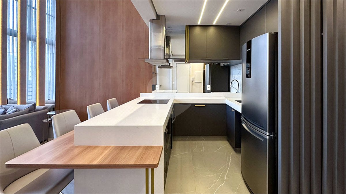 Apartamento à venda ou para alugar com 2 suítes em Cerqueira César, São Paulo, SP